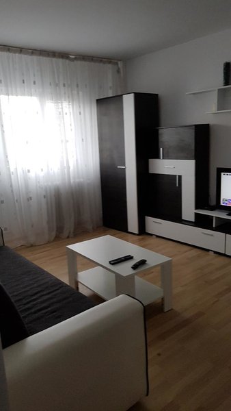 Dristor, Ramnicu Valcea colt cu strada Laborator,